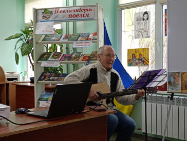 Поезія Інни Снарської витягує з прірви печалі й дарує світлі емоції