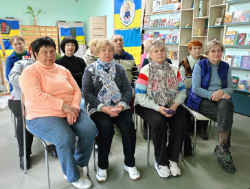 Багатство кольорів та орнаментів Віри Роїк