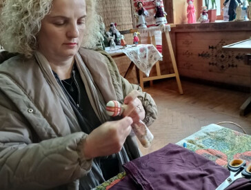 Майстер-клас із виготовлення вузлової ляльки «Родинної»