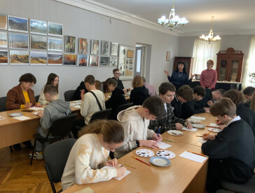 Кава як пензель, а музей – майстерня: у Полтаві учні пізнавали себе через арттерапію