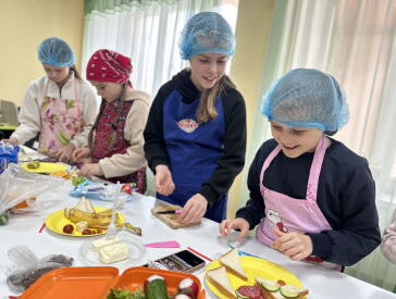 Кулінарний двобій у бібліотеці: смачно, весело, креативно