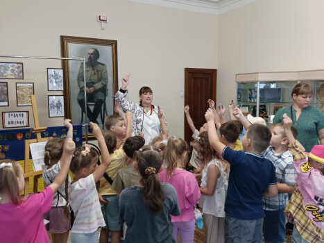 Цікаво, захоплююче і пізнавально розпочали навчальний рік юні полтавці разом із ДІКЗ «Поле Полтавської битви»