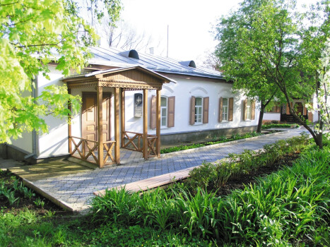 Полтавському літературно-меморіальному музею Панаса Мирного – 85 років
